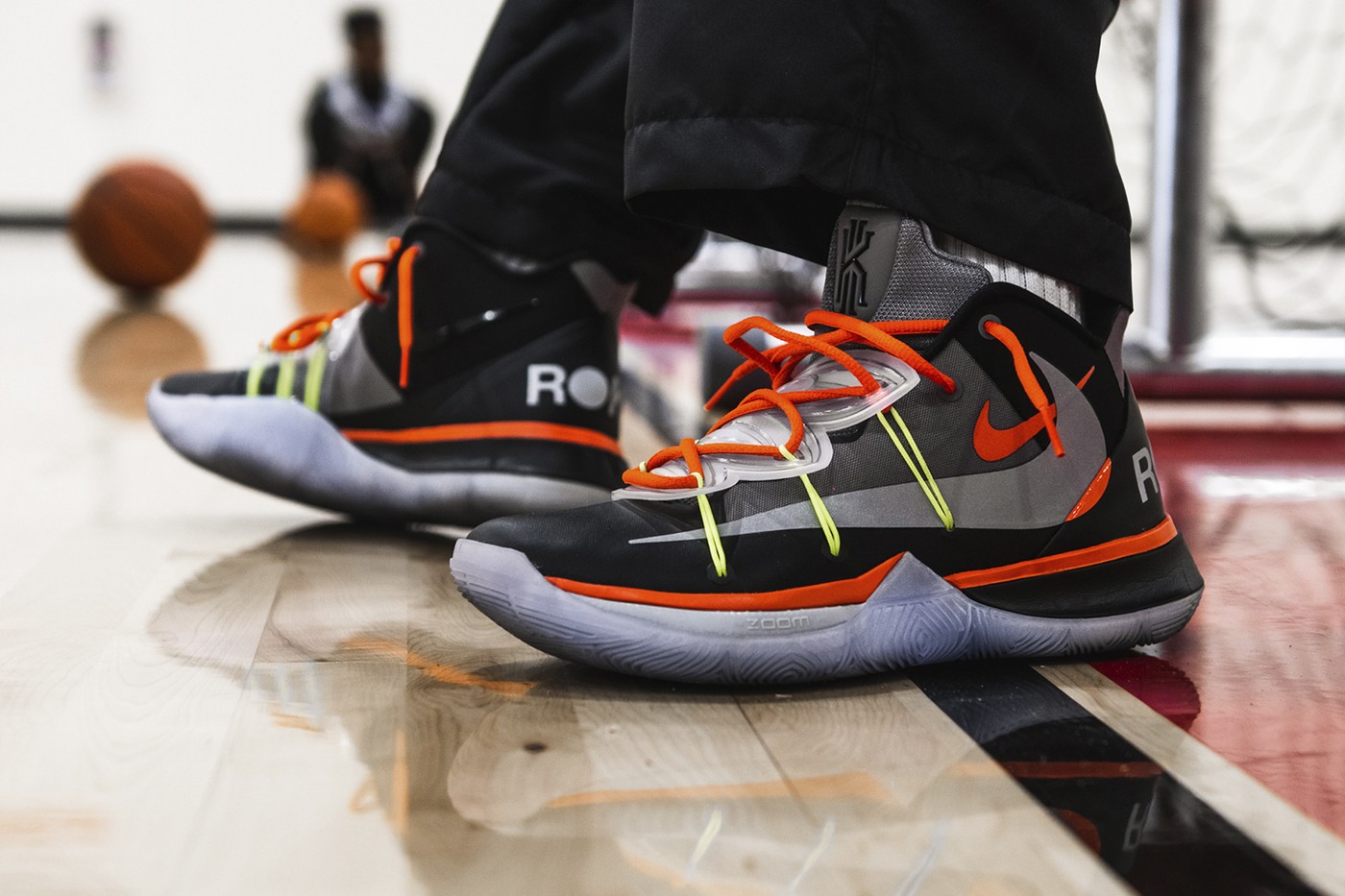 ROKIT x Nike 全新限量联名 Kyrie 5「Welcome Home」发布