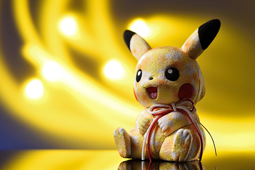 Nintendo 联手日本职人打造别注 Pikachu 传统工艺玩偶