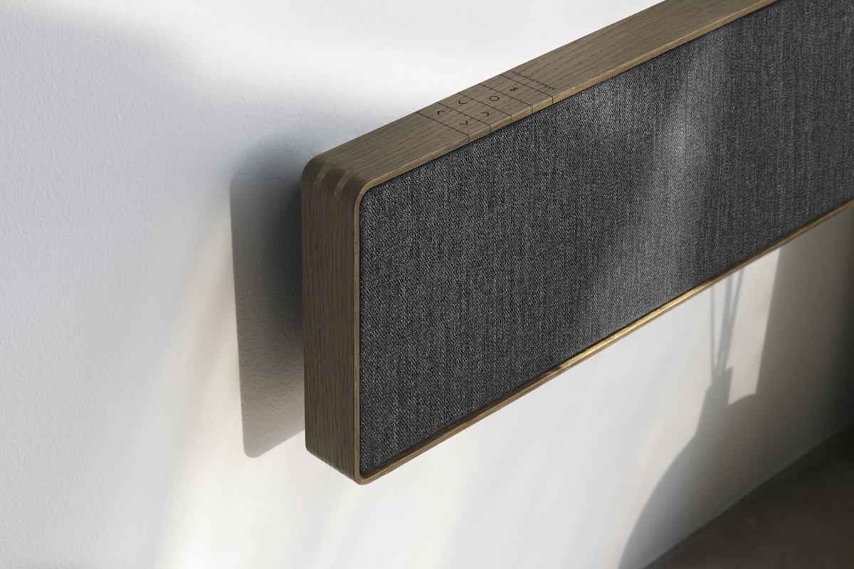 Bang & Olufsen 推出首个全新 Soundbar「Beosound Stage」