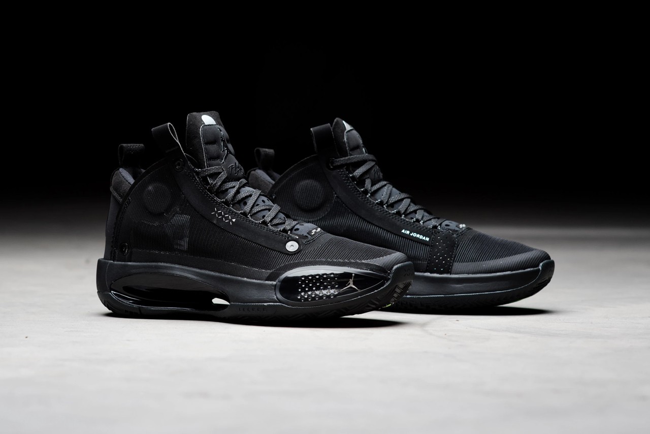 不败之黑 − Air Jordan 34 全新「Black Cat」配色鞋款正式发布