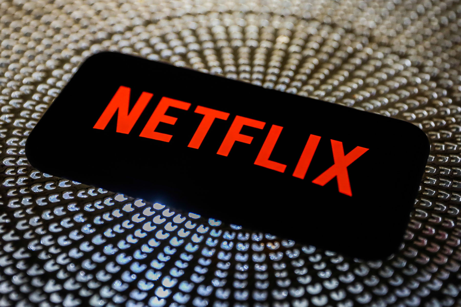 Netflix 计划推出如「传统电视」般的「全随机轮播频道」