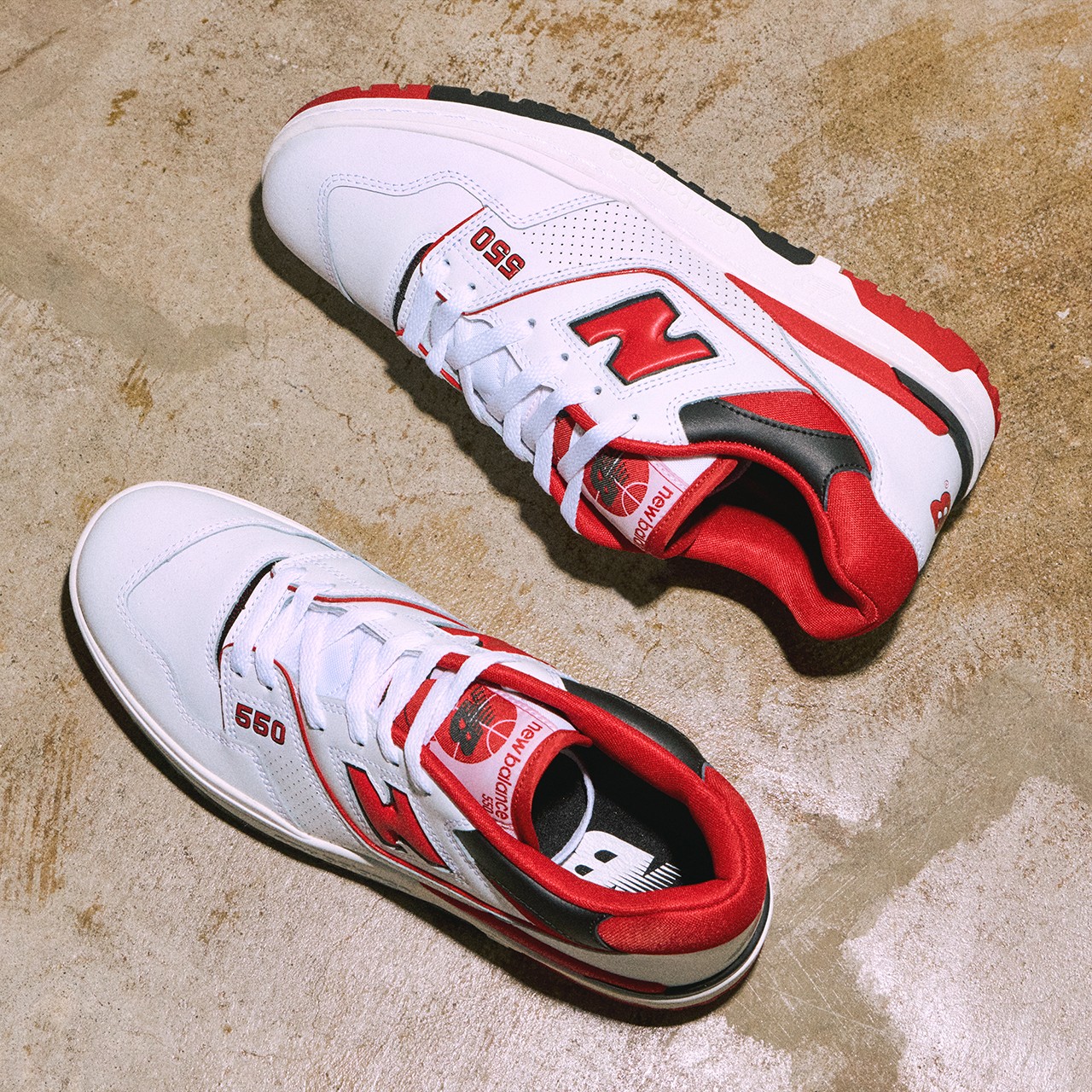 New Balance 经典篮球鞋款 550 正式回归
