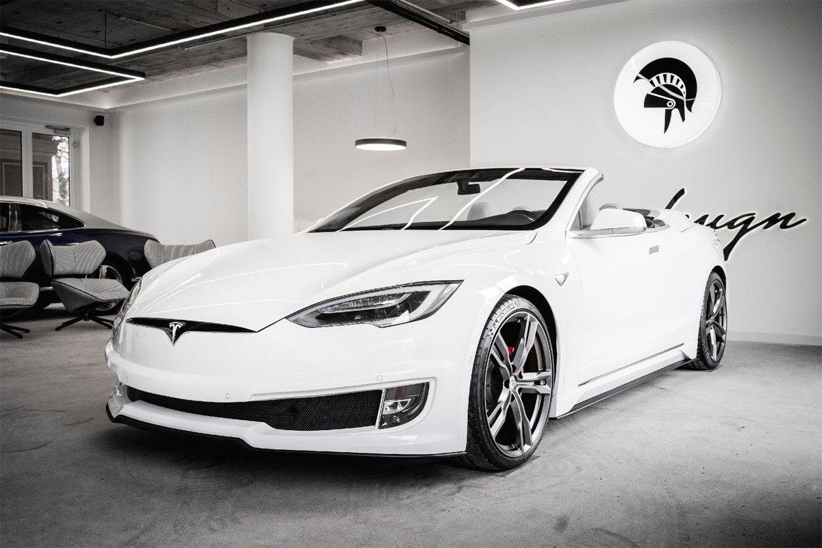 ARES Design 打造全新 Tesla Model S Convertible 双门敞篷改装车型