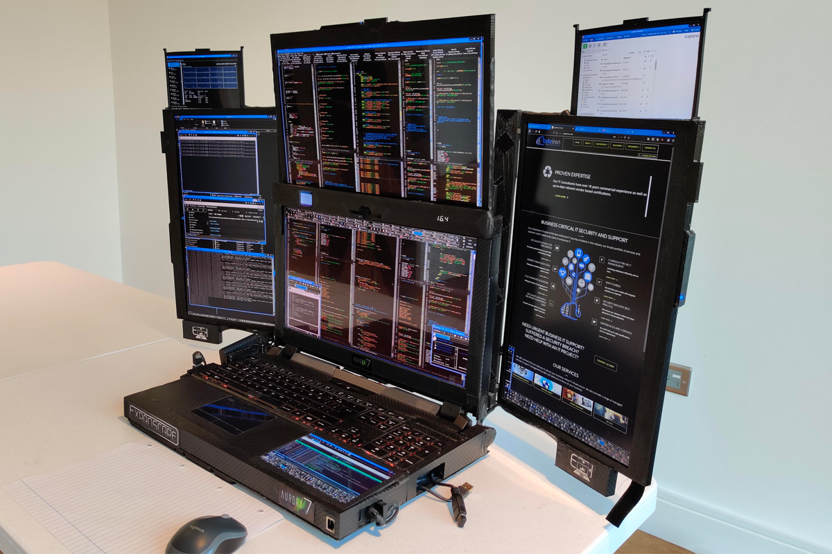 Expanscape 率先揭示其所打造具备「7 个萤幕」之全新笔记型电脑 Aurora 7 Prototype