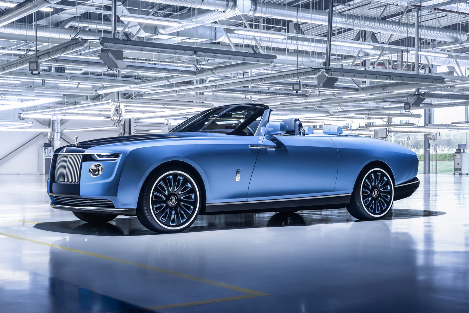 Rolls-Royce 发表要价 $2,800 万美元终极定制豪车「Boat Tail」