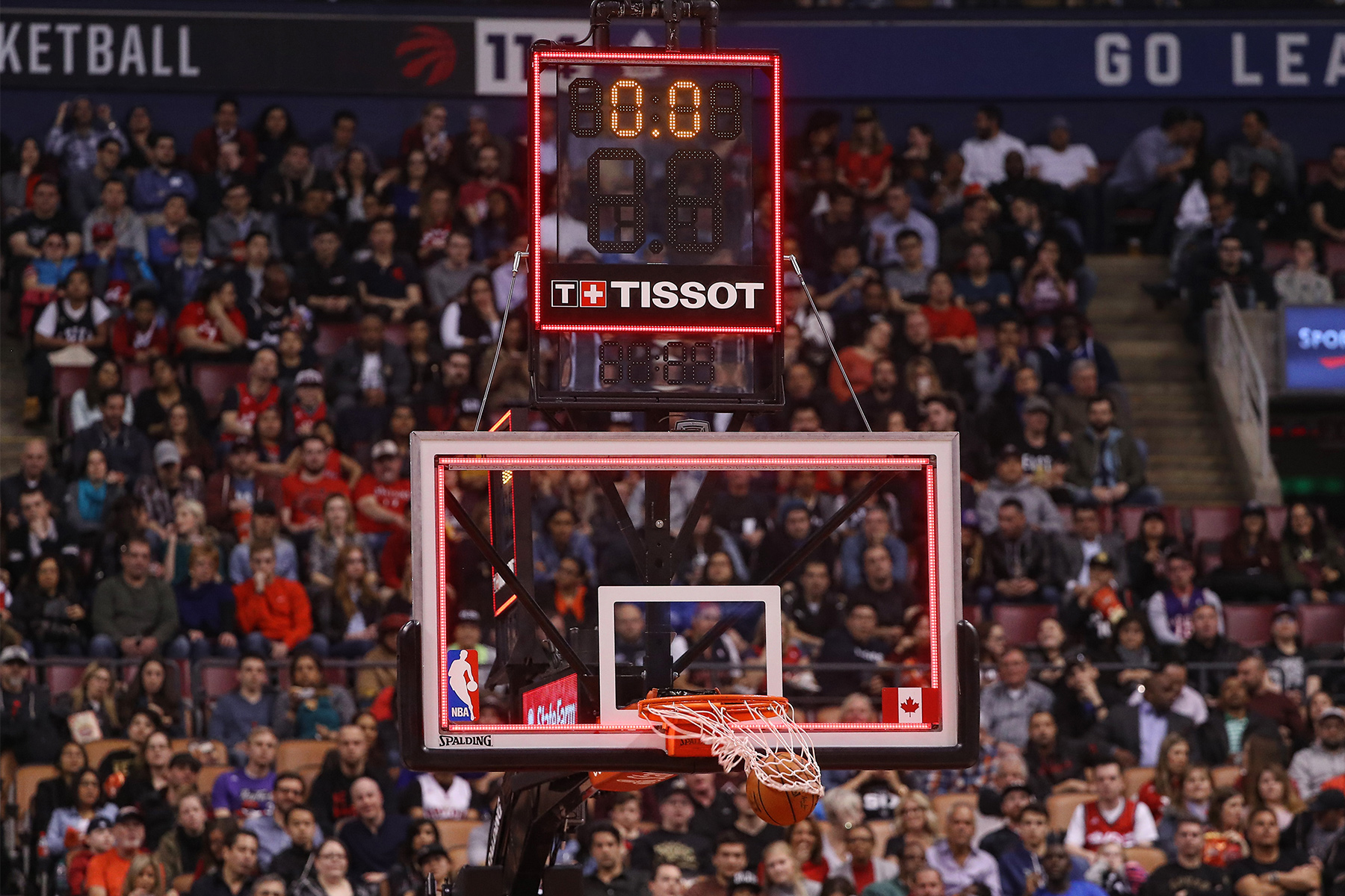Tissot 与 NBA 宣布续签数年合作伙伴关系