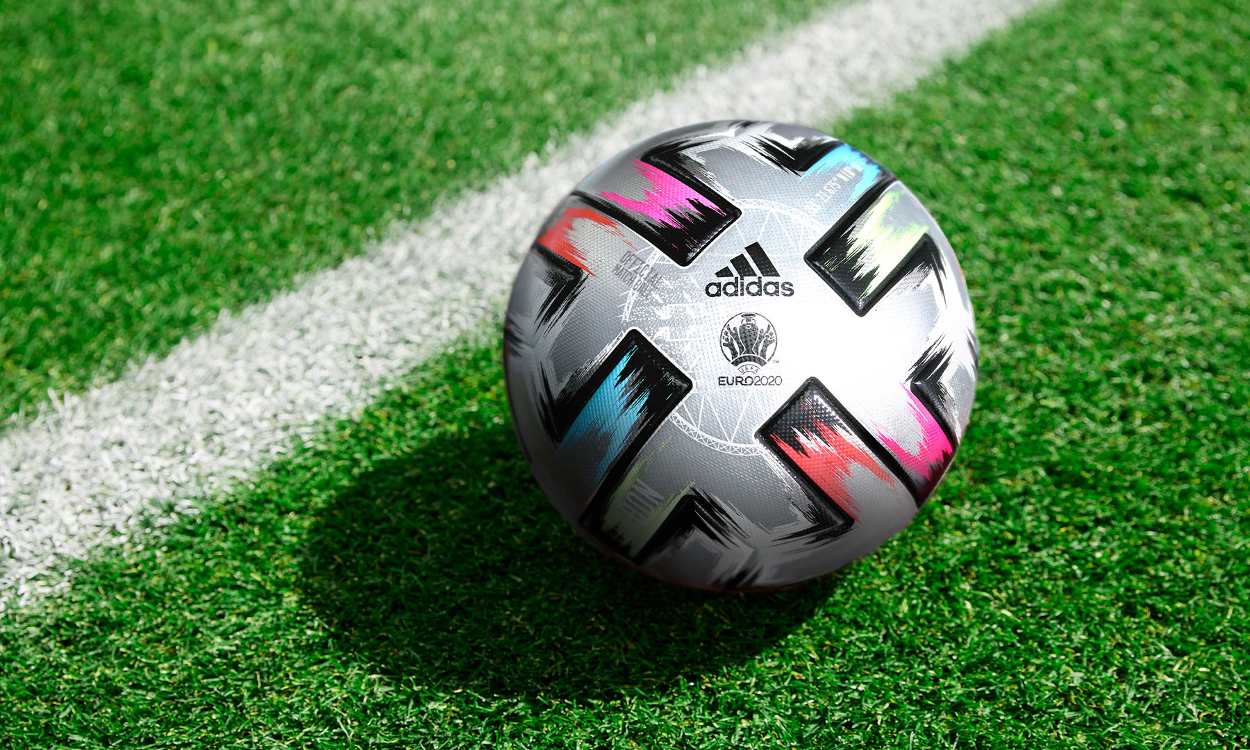 adidas 发布欧洲杯决赛阶段官方用球