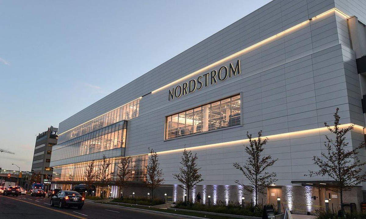Nordstrom 与 A​​SOS 合资收购 Topshop 股份