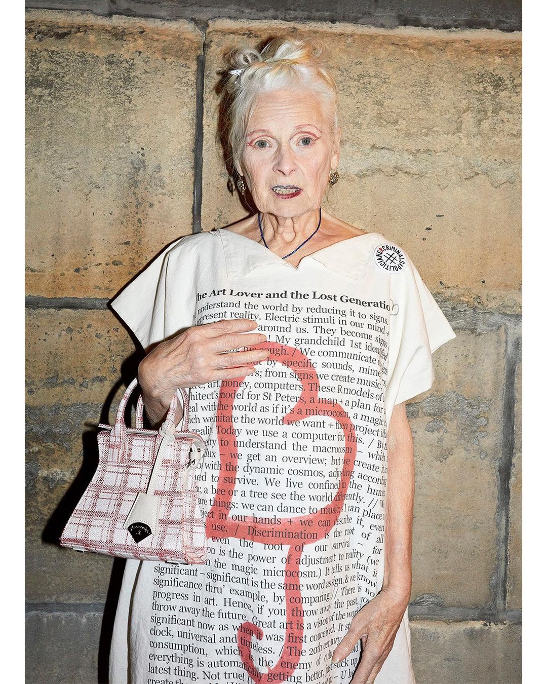 享年 81 岁，先锋时装设计师 Vivienne Westwood 于伦敦去世