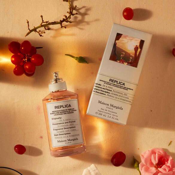 Maison Margiela 推出香水新作「Replica Eau de Toilette on a Date」_