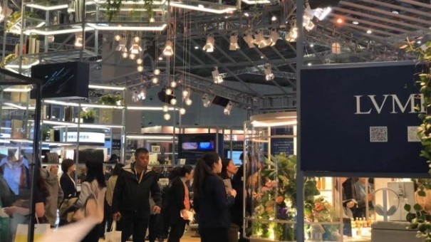 奢侈品巨头齐聚进博会 中国成最大增长市场