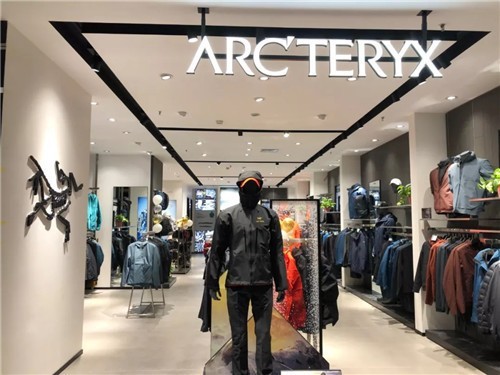 Arc′teryx始祖鸟户外品牌石家庄北国商城店开业