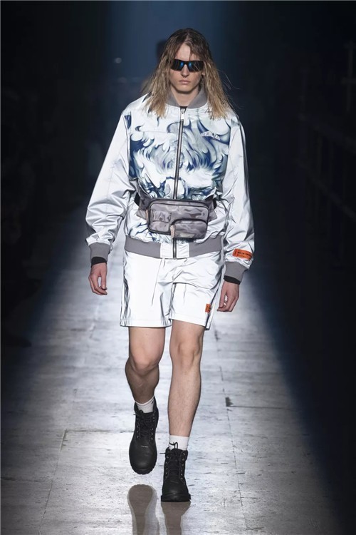 Heron Preston潮牌2020春夏新款经典元素服饰搭配